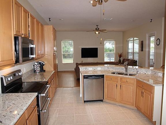 5th image of 10001 Country Carriage Cir