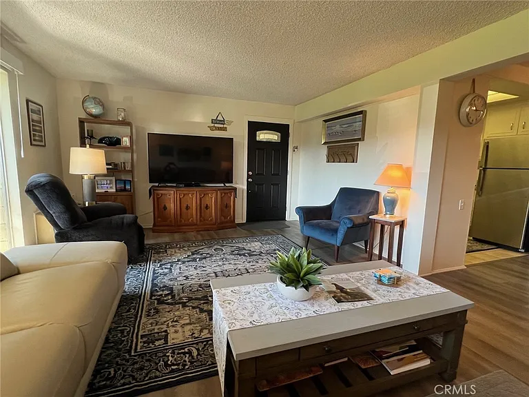 254 Calle Aragon #B — Photo 4