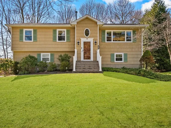 2861 Mead Street, Yorktown Heights, NY 10598