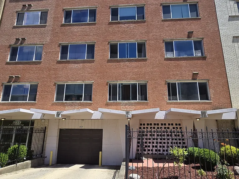 5953 N Kenmore Ave #103 — Photo 6