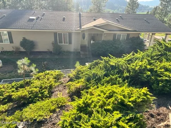 121 Highwood Dr, Saint Maries, ID 83861