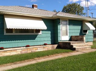 1529 Locust St, Jackson, MI 49203