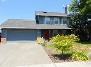 1419 Meadow Dr, Molalla, OR 97038