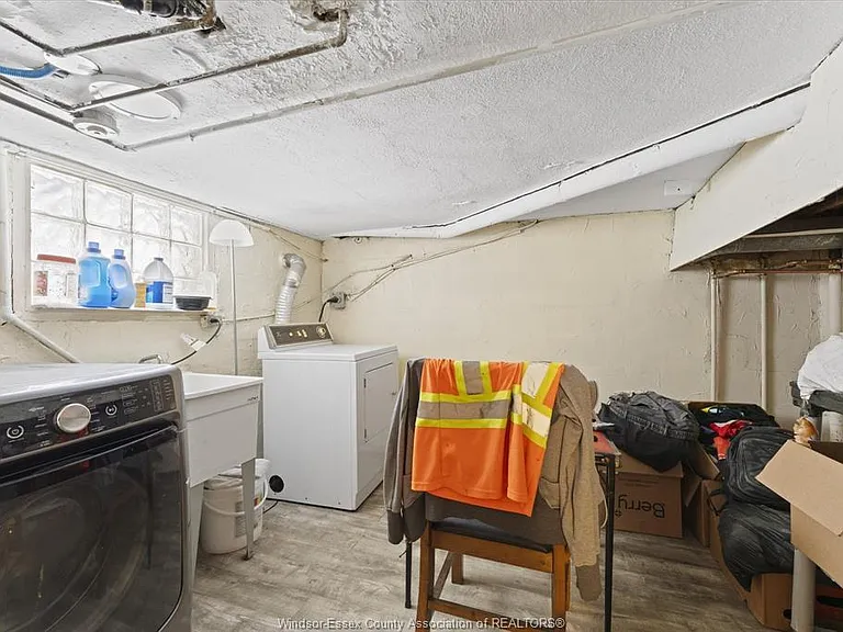 3060 Sandwich St #1 — Photo 34
