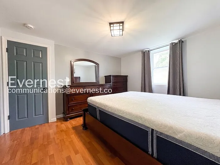 6405 Loch Crest Ct — Photo 10