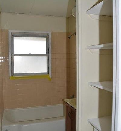 5th image of 3705 Venable Ave SE