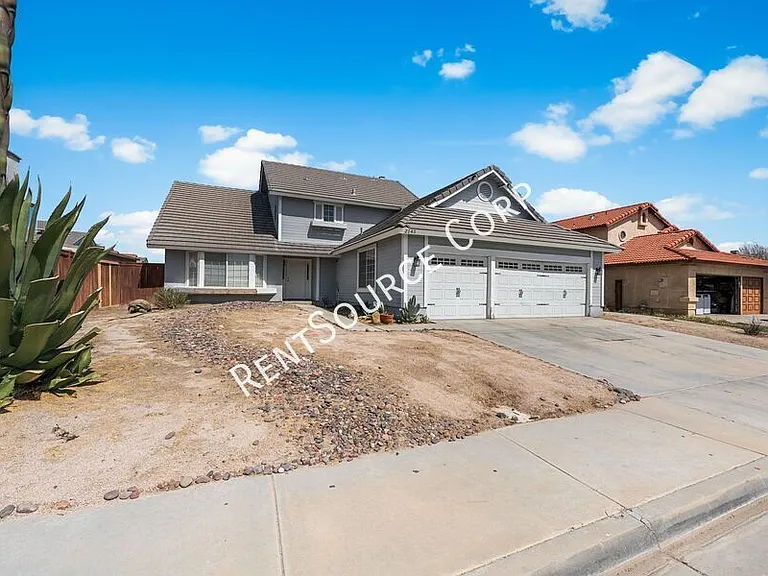 2145 W Avenue P8 — Photo 2