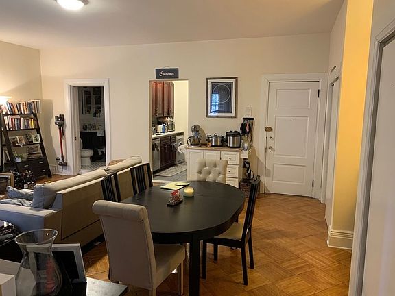 5th image of 109 Willow St #3R