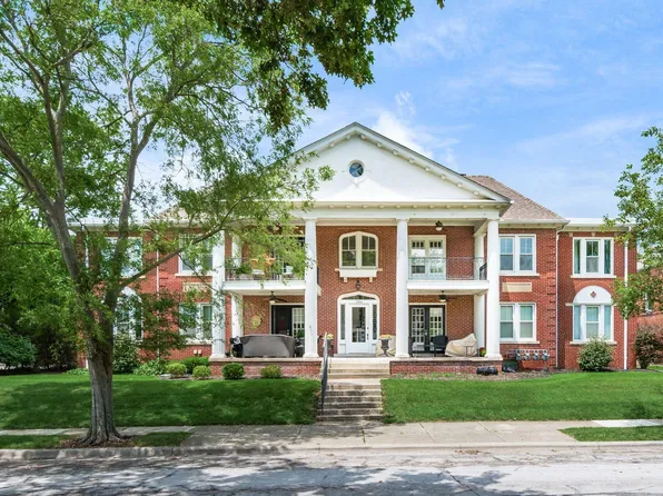 1994 Suffolk Rd #4, Upper Arlington, OH 43221