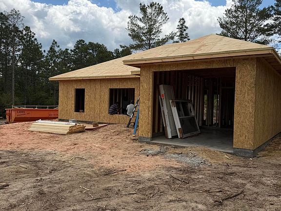 2nd image of 244 E Laurel Ln