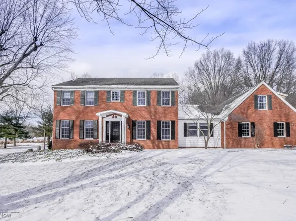 1655 Pine Cone St NW, North Canton, OH 44720