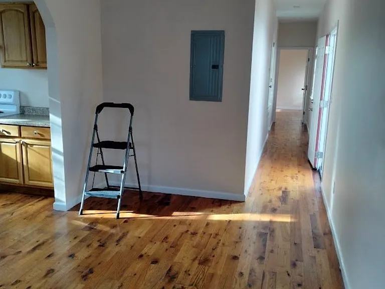 2255 N Prieur St — Photo 5