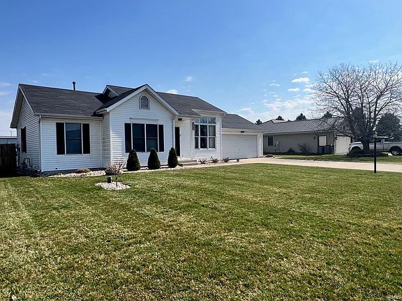 2nd image of 57956 Sunbury Dr