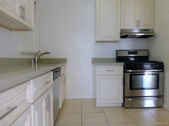 2nd image of 2400 Van Ness Ave APT 14
