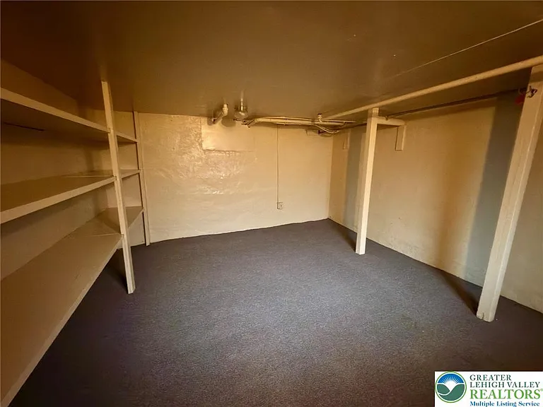 9751 Newtown Rd #B — Photo 14