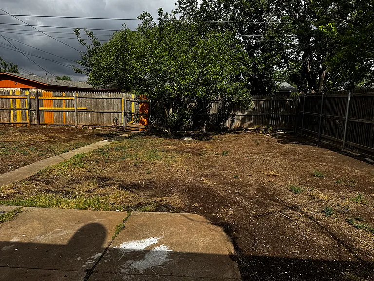 4718 S Fannin St — Photo 3
