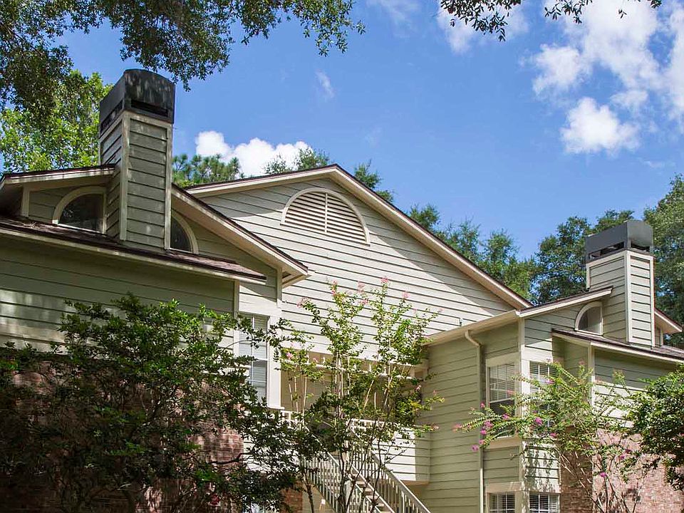 1st image of 302 Sabal Park Pl #259203