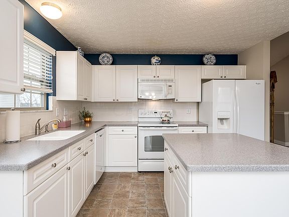 4th image of 528 Fairland Dr