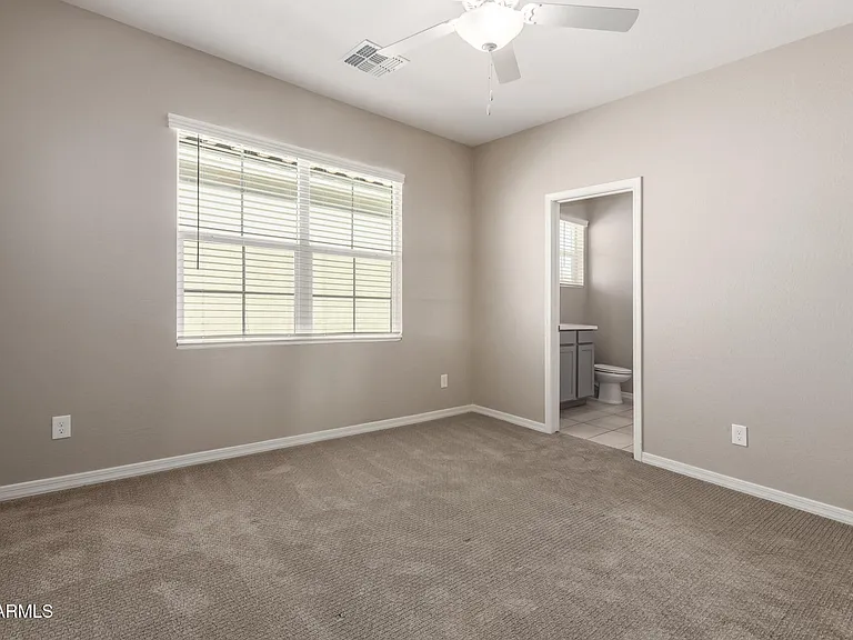1535 E Dublin St — Photo 20