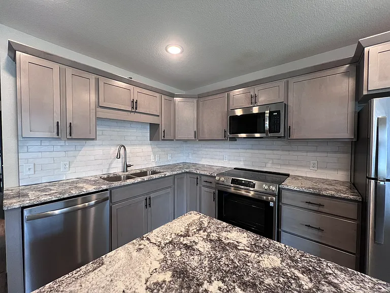 5514 Timber Rd — Photo 3