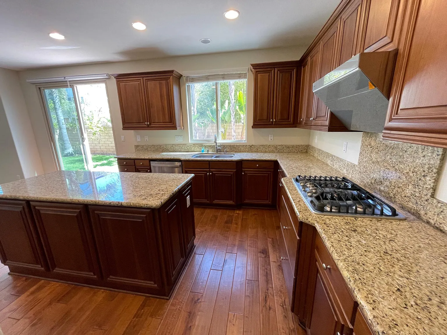 4861 Carriage Run Dr — Photo 3