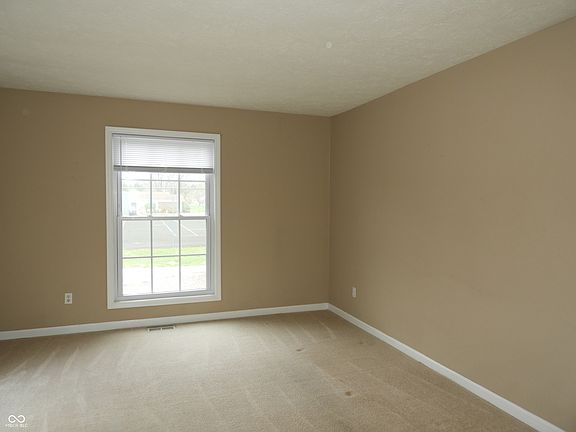 3rd image of 3308 S Westminster Way