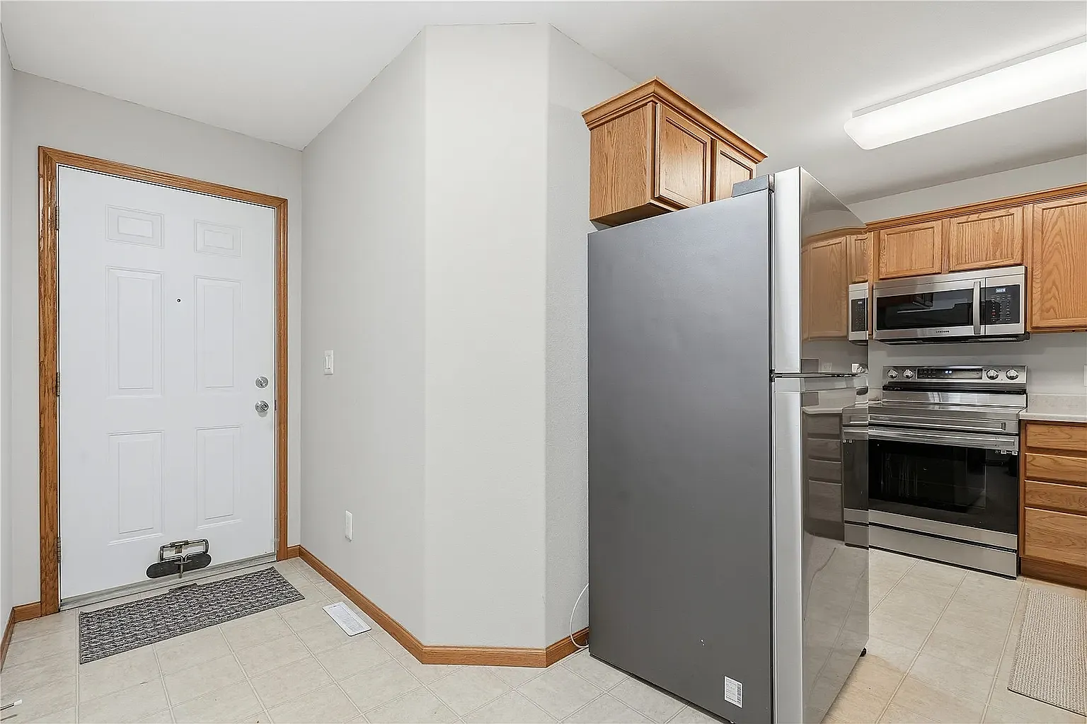 3 bed, 1349 sqft, $1,850 — Photo 4