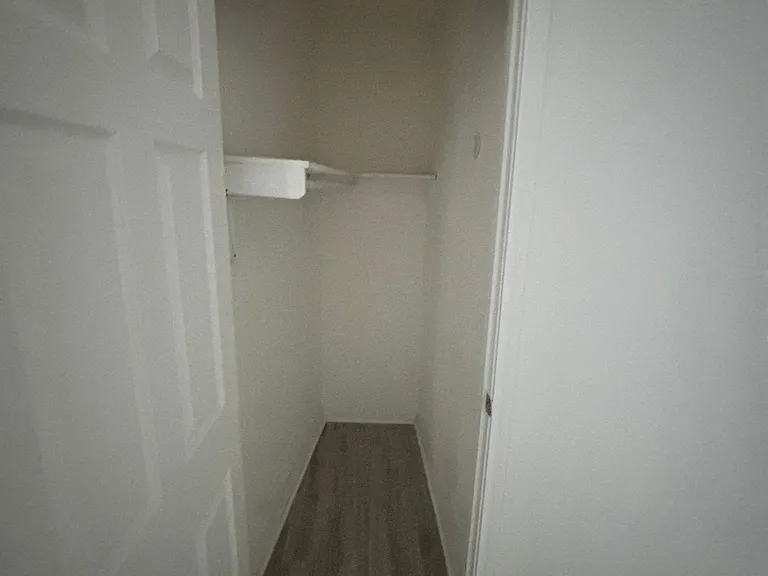 1723 Oak Knoll Dr #6 — Photo 7