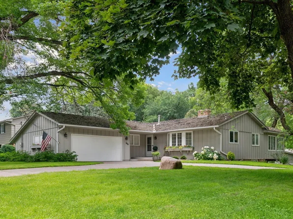 5824 Dewey Hill Rd, Edina, MN 55439