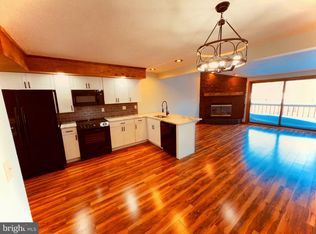 17 Laurel Brook Dr UNIT 17, Oakland, MD 21550