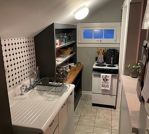 2nd image of 268 Fielding St