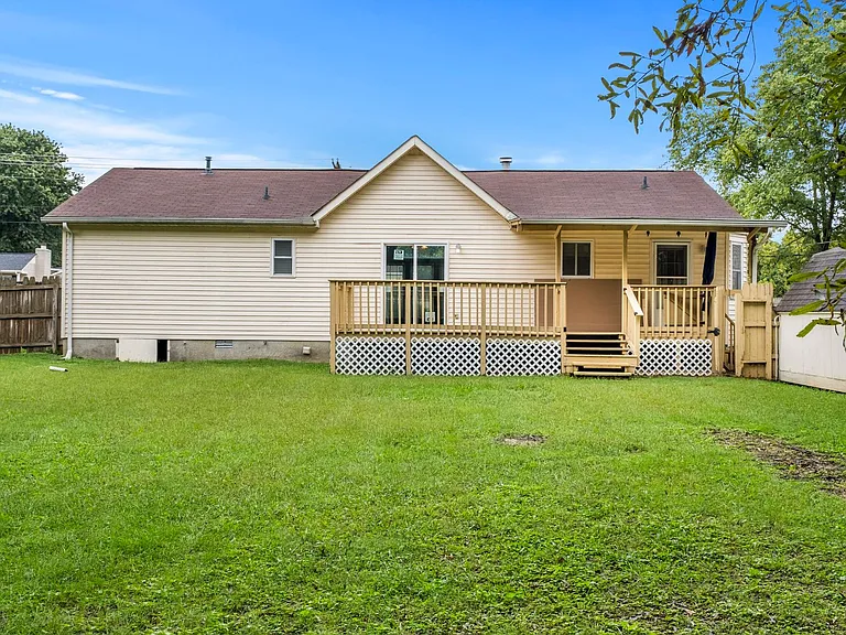 154 Arsenal Dr — Photo 21