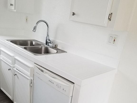 4th image of 6725 Amherst St APT 4
