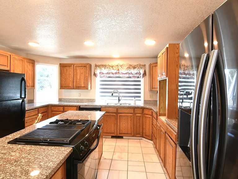2739 Walker Ct SE — Photo 11