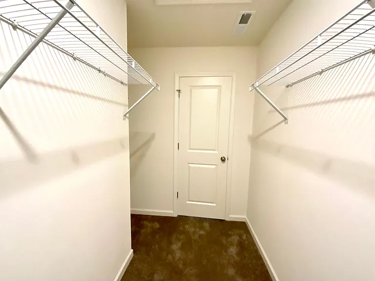 3912 Bissett Way — Photo 42