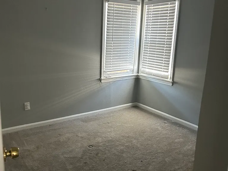 Summit Dr — Photo 14