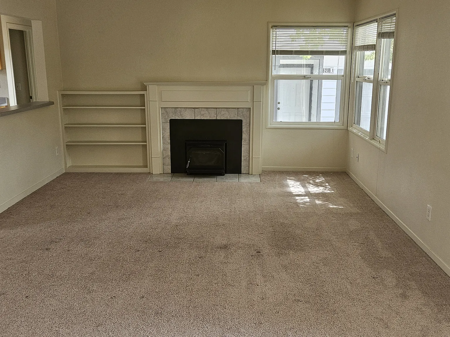 2 bed, 1103 sqft, $2,100 — Photo 1