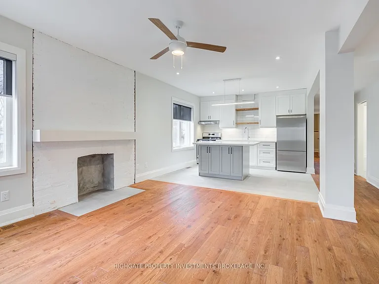 129 Hilton Ave #MAIN — Photo 6