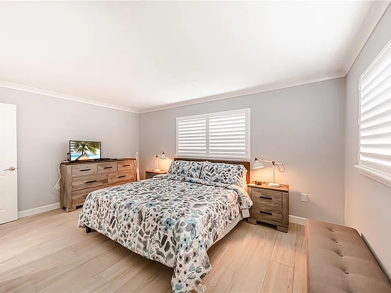 616 Flamingo Dr #102 — Photo 17