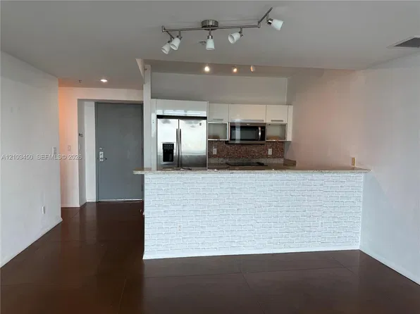 601 NE 36th St APT 2602, Miami, FL 33137