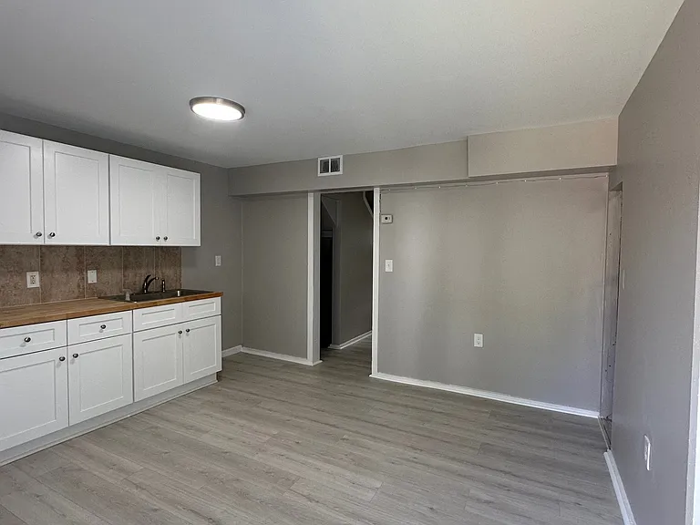 33119 Alberta Ct — Photo 3