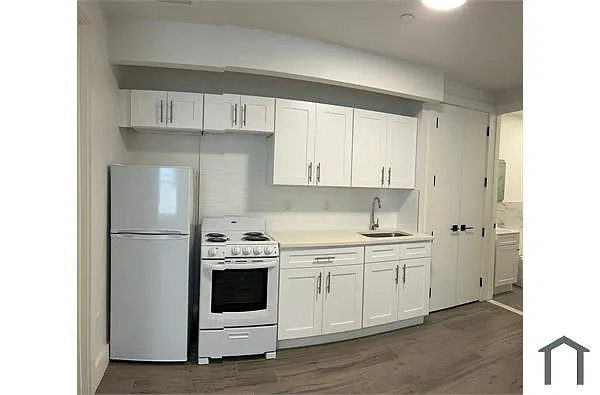 Building Photo - 1666 Grand Ave #2D