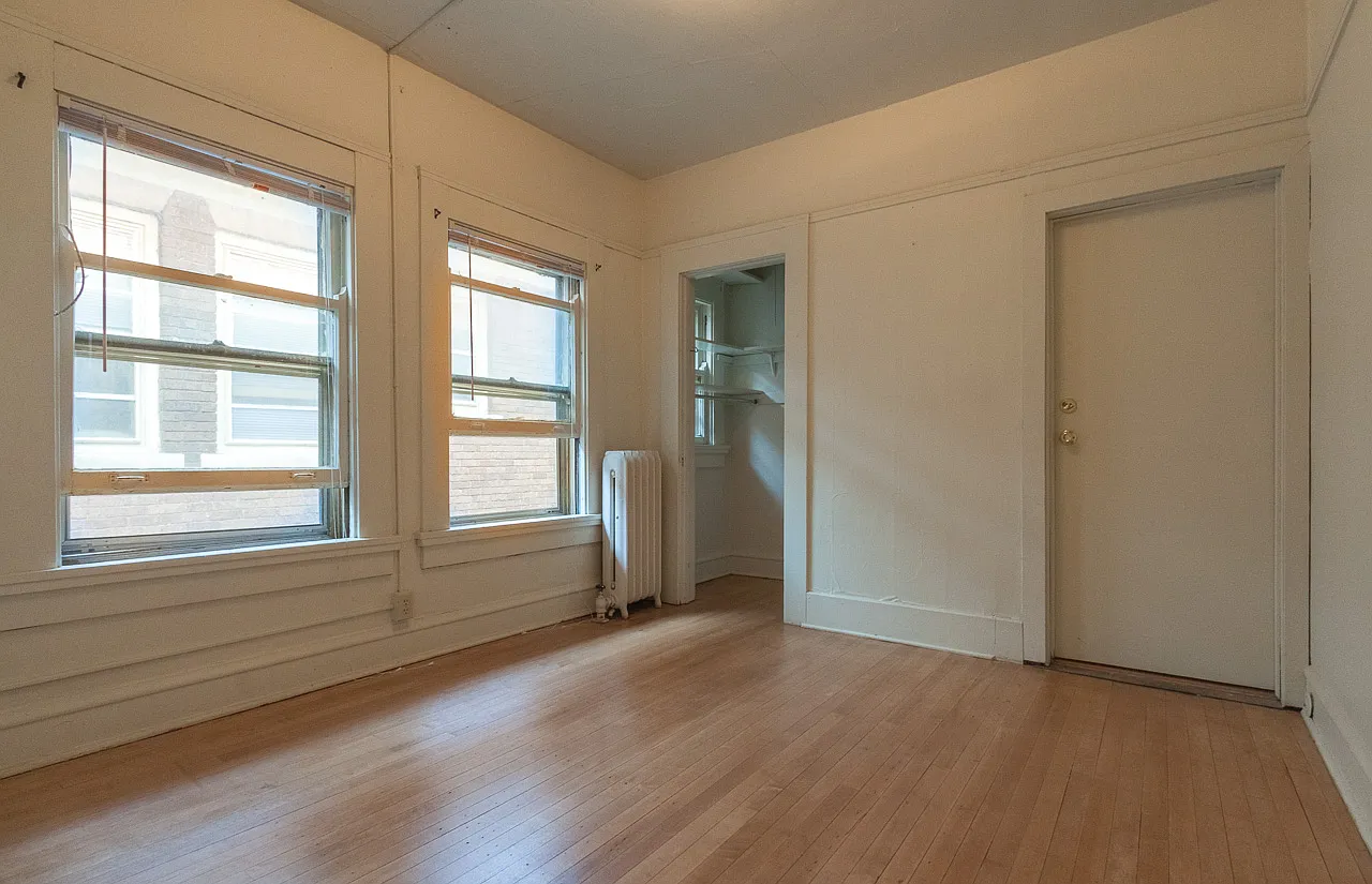 148-150 E Gorham St - 3F Room B — Photo 2