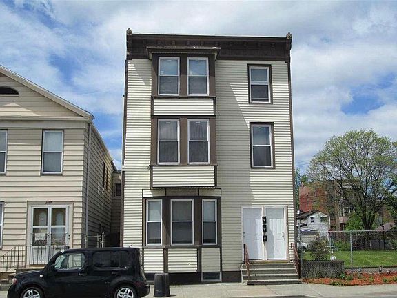 2nd image of 2511 6th Ave #2