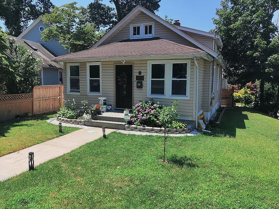 2nd image of 41 Cody Ave