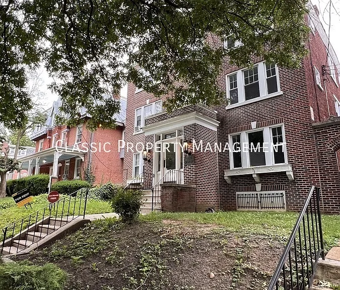 1504 Delaware Ave #2B — Photo 3