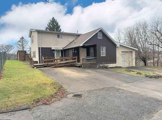 43 Pine Ln, Fairmont, WV 26554