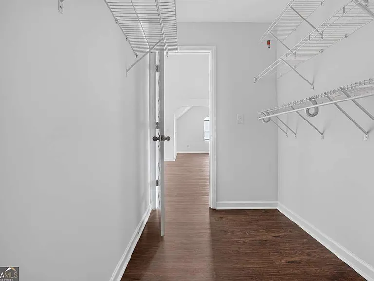 2210 Apple Orchard Way — Photo 35