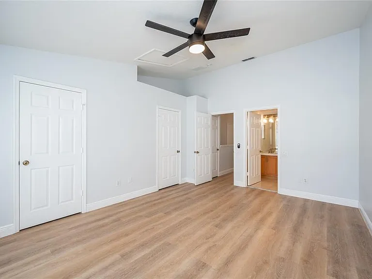 1150 Vineland Pl — Photo 22