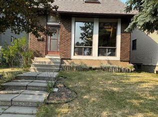 7826 S Ranchview Dr NW, Calgary, AB T3G1X8